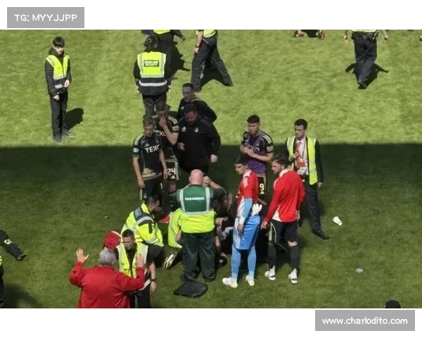 苏超斯特兰拉尔球迷积极发起海岸清洁环保行动倡导绿色生活 苏超斯特兰拉尔球迷积极发起海岸清洁环保行动倡导绿色生活